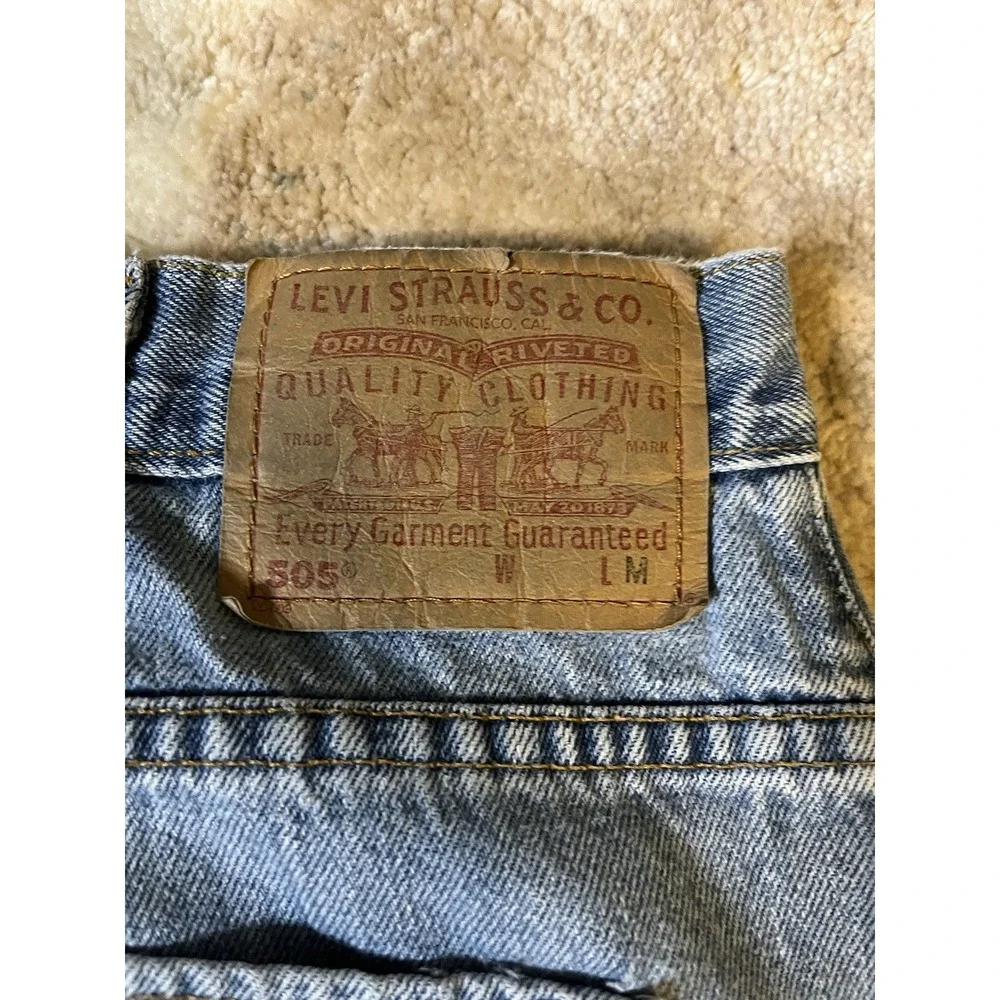 Vintage Levi's 505 Regular Fit Straight Leg Jeans‎ Size 32 X 29